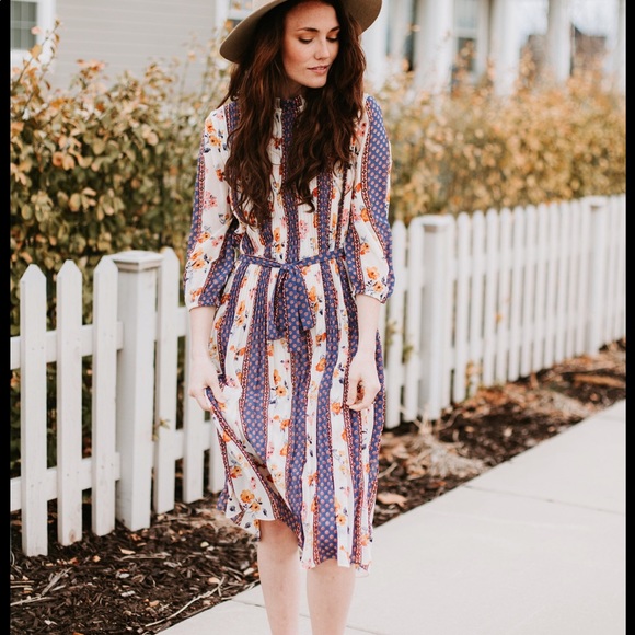 Piper & Scoot Dresses & Skirts - Piper & Scoot Midi Floral Dress